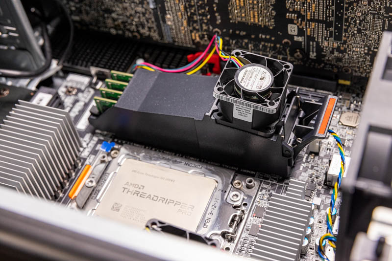 AMD Ryzen Threadripper PRO 3995WX Lenovo P620 DIMM Cooler