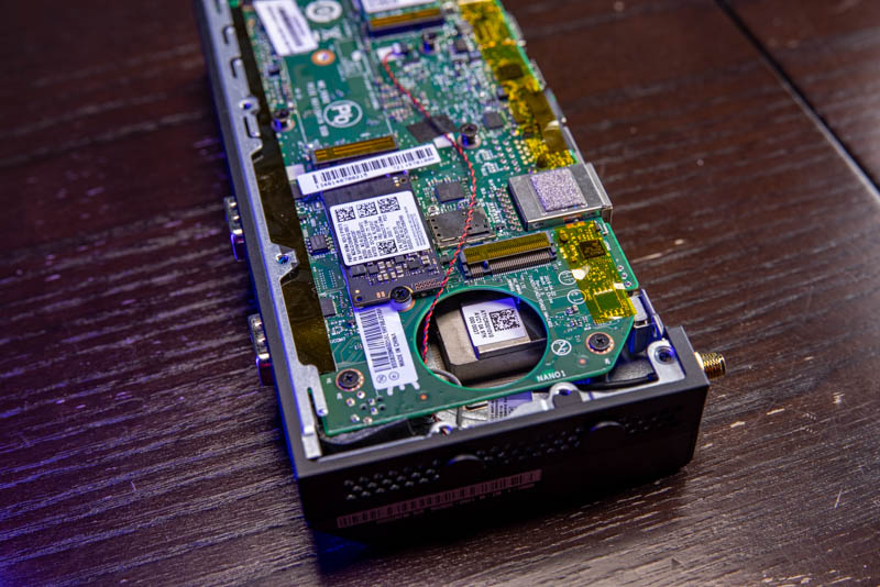 Lenovo ThinkCentre M90n 1 Nano Hole M2 WWAN SSD SIM