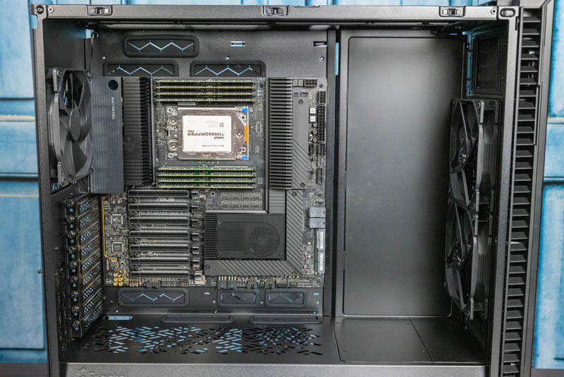 ASUS Pro WS WRX80E SAGE SE WiFi In Fractal Design Define 7 XL