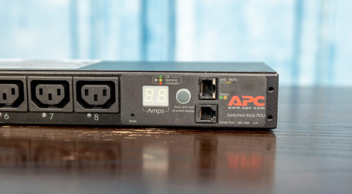 Schneider Electric APC AP7921B Switched 1U PDU Review Schneider Electric APC 7921B Meter And Management