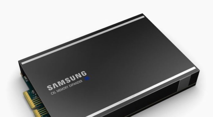 Samsung CXL Memory Expander with DDR5 Launched Samsung CXL Memory Expander Front Three Quarter