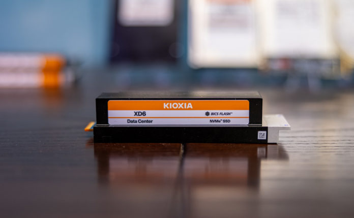 Kioxia XD6 E1.S 25mm Example 1