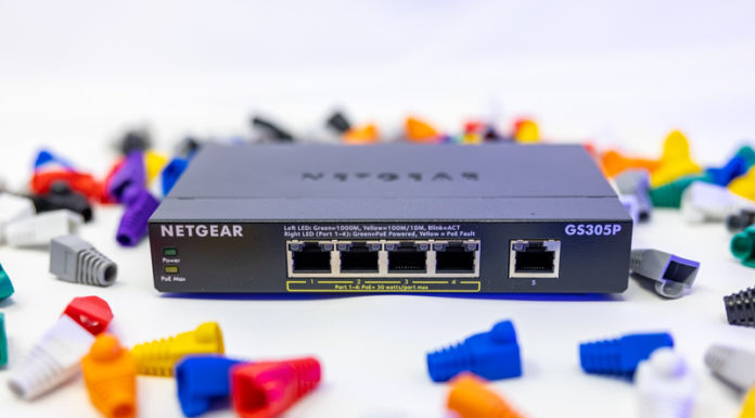 Netgear GS305P v2 63W 5-port PoE+ Switch Review Netgear GS305P V2 63W Cover
