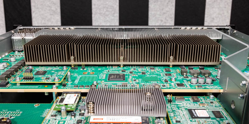 Dell S5296F ON Broadcom Trident 3 Heatsink 1