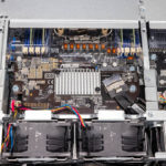 ASUS RS720Q E10 RS24 Chassis Drive Connectivity