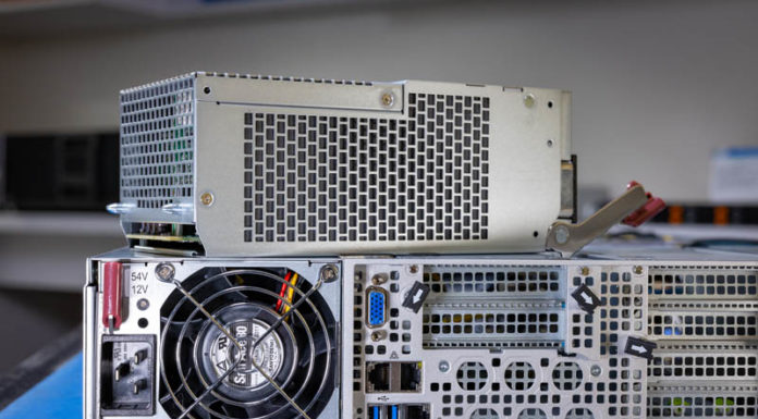 Estimating the Power Consumption Impact of Liquid Cooling Supermicro SYS 220GQ TNAR 3kW PSU 2