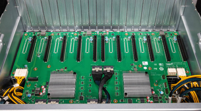 Tyan Thunder HX FT83A-B7129 10x GPU System Review Tyan Thunder HX FT83A B7129 GPU Board 1