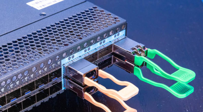 FS QSFP28-100G-SR4 v. QSFP28-100G-IR4 Differences FS QSFP28 SR4 100G And QSFP28 IR4 100G In Switch 2