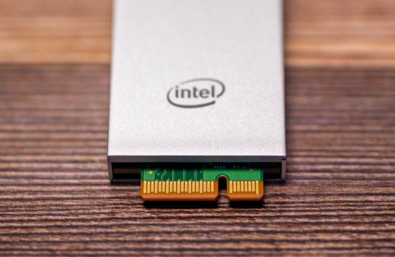 Intel DC P4500 8TB Cliffdale Ruler SSD Connector