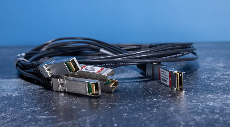 FS DACs QSFP28 To 4x SFP28