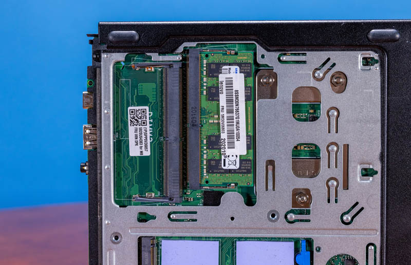 Lenovo ThinkStation P340 Tiny Internal Bottom SODIMM