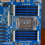 Gigabyte MZ32 AR0 AMD EPYC Motherboard CPU And Memory
