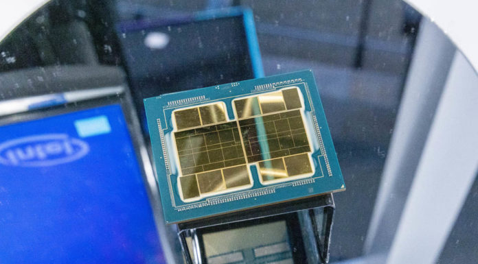 Intel Ponte Vecchio GPU Packages at Vision 2022 Intel Vision 2022 Ponte Vecchio Top 2