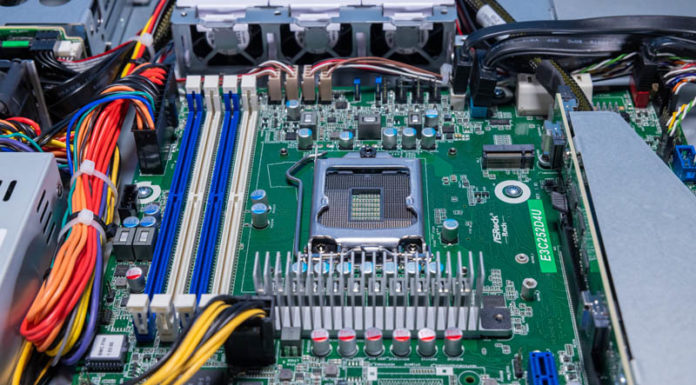 ASRock Rack 1U2E-C252 Intel Xeon E-2300 1U Server Review ASRock Rack 1U2E C252 Internal Socket And Memory Airflow View