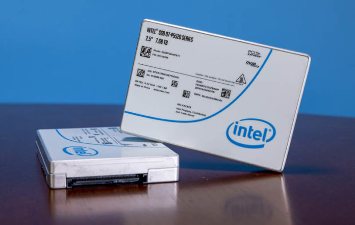 Solidigm SSD D7 P5520 NVMe SSD 7.68TB Top Port Intel