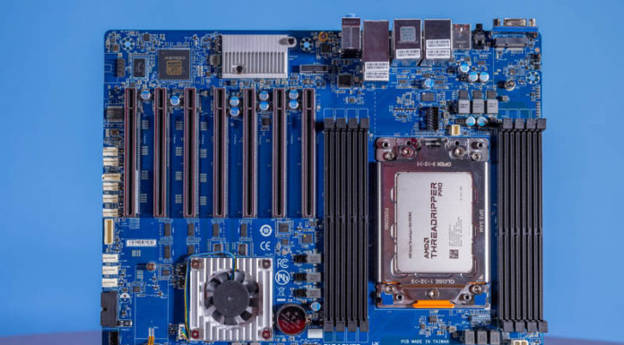 Gigabyte MC62-G40 AMD Ryzen Threadripper Pro Motherboard Review Gigabyte MC62 G40 CPU Socket With AMD Ryzen Threadripper Pro 5995WX Installed 3