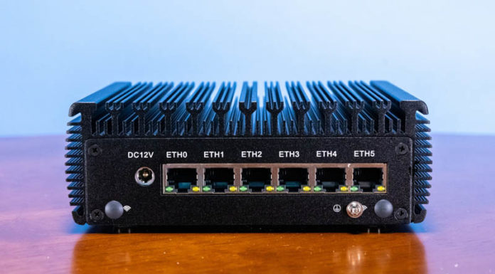 Intel Core i7-1165G7 2.5GbE Box Running VMware ESXi and pfSense 6x 2.5GbE I225 Intel Core I7 1165G7 Less Good Rear DC Input And 6x RJ45