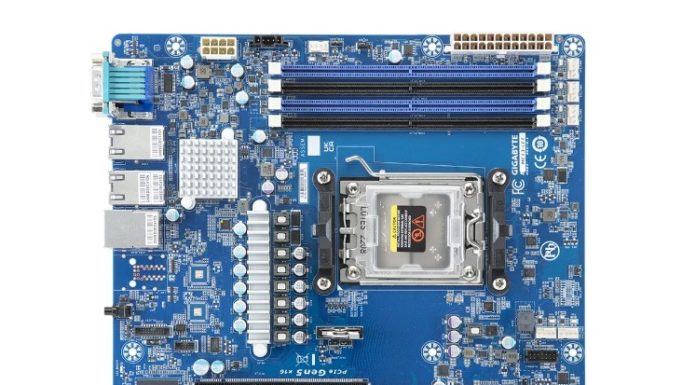 Gigabyte MC13-LE1 and MC13-LE0 for AMD Ryzen 7000 in Servers Gigabyte Server MC13 LE1 Overview