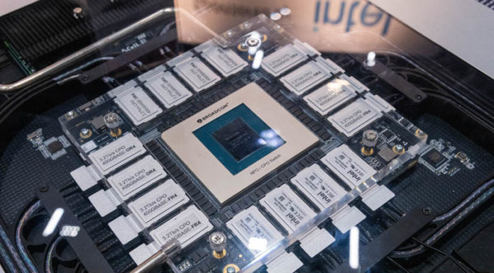 Awesome Broadcom Co-Packaged Optics and Silicon Photonics OCP Summit 2022 Broadcom NPO Demo OCP Summit 2022 2