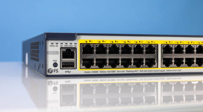 FS S3410-48TS-P 48-Port PoE+ Switch Review FS S3410 48TS P Console And Ports 3