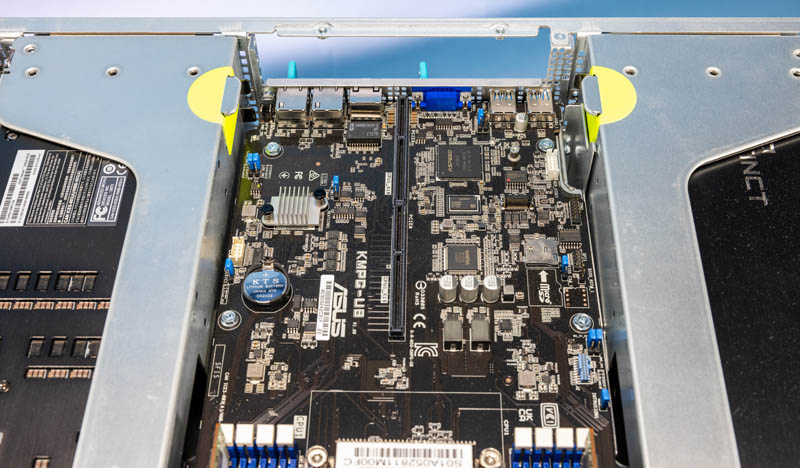 ASUS ESC4000A E11 Dual PCIe Gen4 X16 Riser Slots