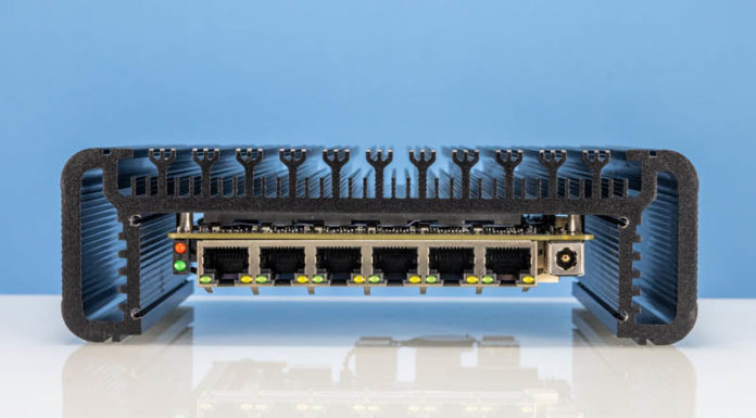 Intel Celeron J6413 Powered 6x i226 2.5GbE Fanless Firewall Review Topton 6x Intel I226 Intel Celeron J6413 Ports View Case Open