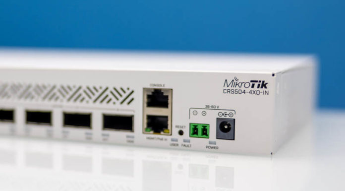 MikroTik CRS504-4XQ-IN Review Momentus 4x 100GbE and 25GbE Desktop Switch MikroTik CRS504 4XQ IN Model 2