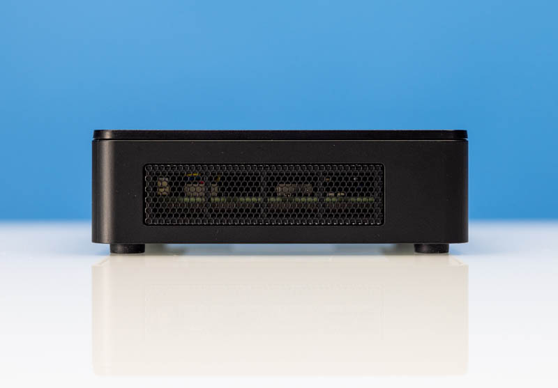 Intel NUC 12 Pro Wall St Canyon NUC12WSKi7 Side 2