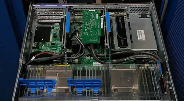 BREAKING Intel Exiting the Server Business Selling to MiTAC Intel A2U44X25NVMEDK Server Installation Cover