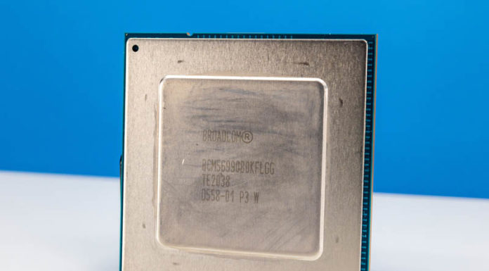 This is a Broadcom Tomahawk 4 64-port 400GbE Switch Chip Broadcom Tomahawk 4 Chip 1