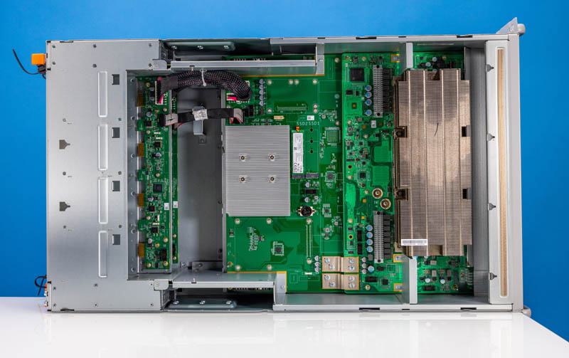 FS N9510 64D 64 Port 400GbE Switch Internal Overview