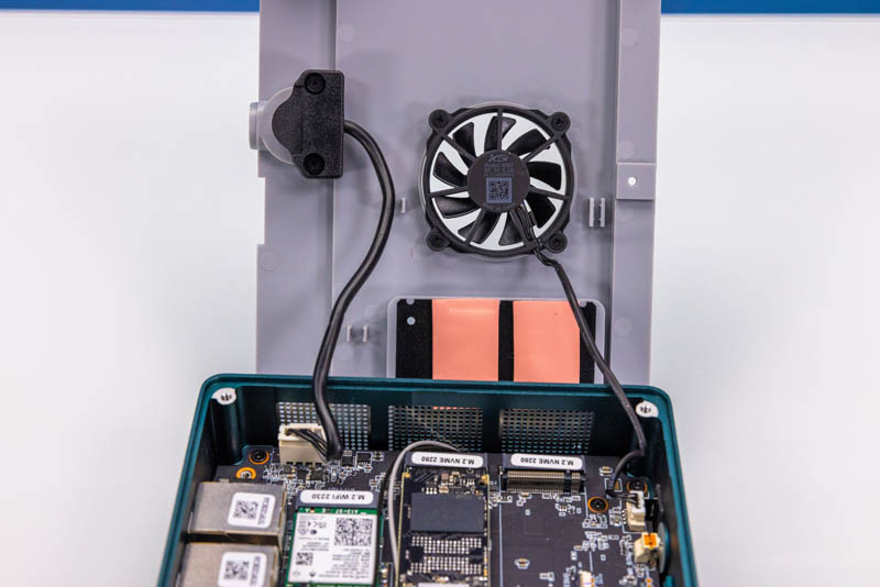 Beelink GTR7 Shroud Fan And Power Connections