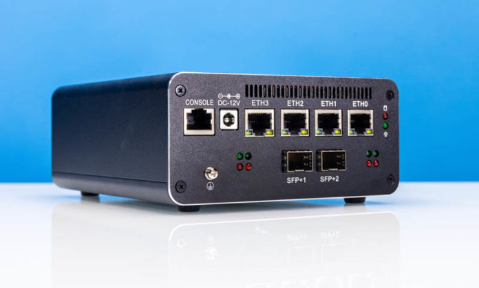 Topton 4x 2.5GbE 2x 10GbE Router Firewall Network Ports Angle