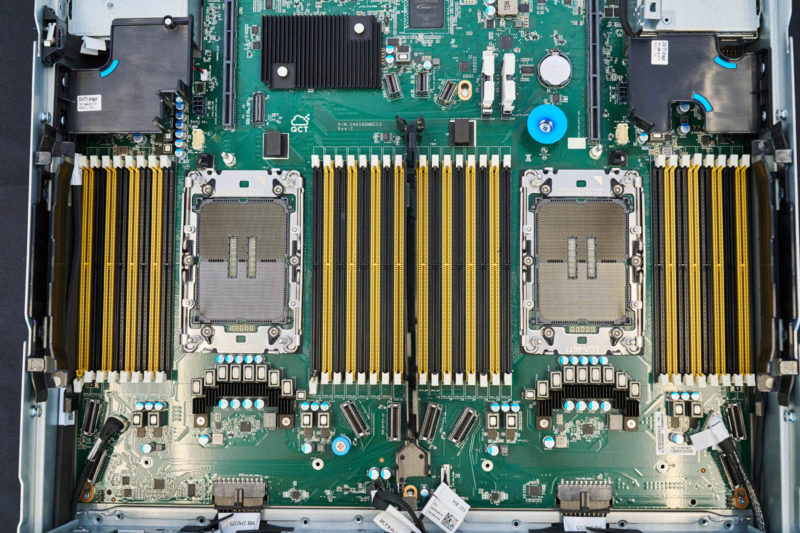 QuantaGrid D54Q 2U CPU Sockets 1