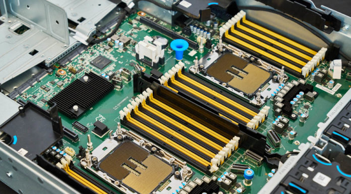 QCT QuantaGrid for Intel Xeon MAX in Automotive CFD and CAE QuantaGrid D54Q 2U CPU Sockets 2