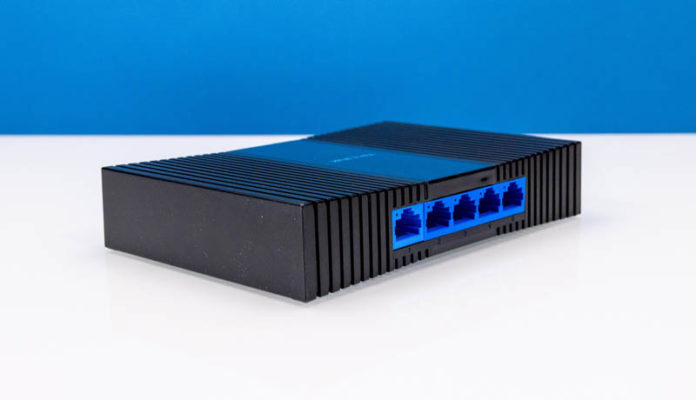 Tp Link Box Rear TP-Link TL-SE1005M Cheapest of the Cheap 5-port 2.5GbE Switch Review
