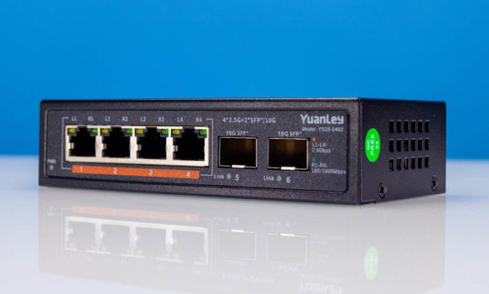YuanLey YS25 0402 SFP Ports Front