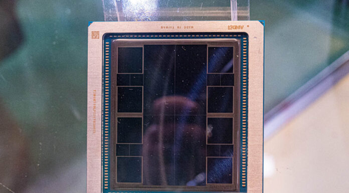 AMD Instinct MI300X Architecture at Hot Chips 2024 AMD MI300X Delidded 2