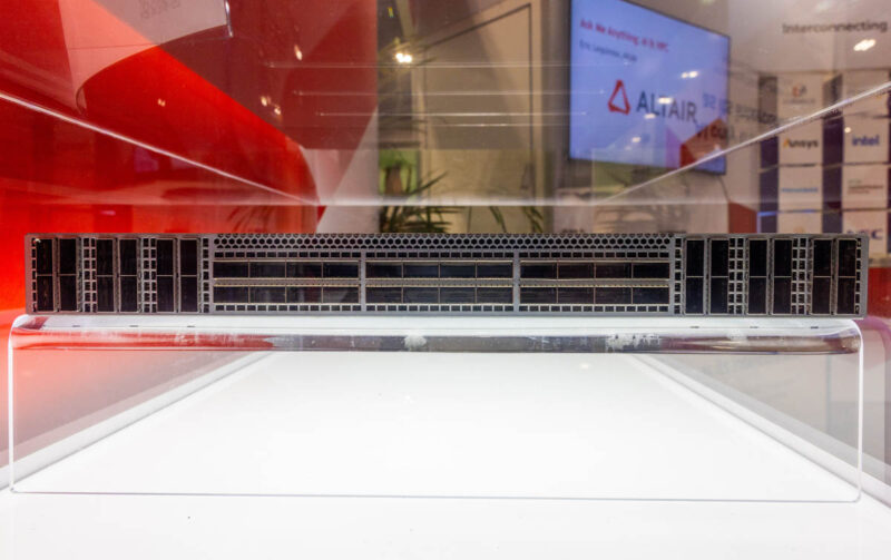 Cornelis Networks 48 Port 400Gbps Omni Path Switch CN5000 At SC23 1