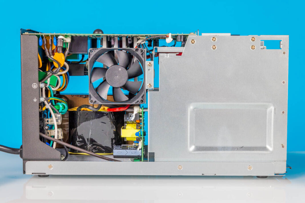 CyberPower PR1500LCD 1500W UPS Mini-Review