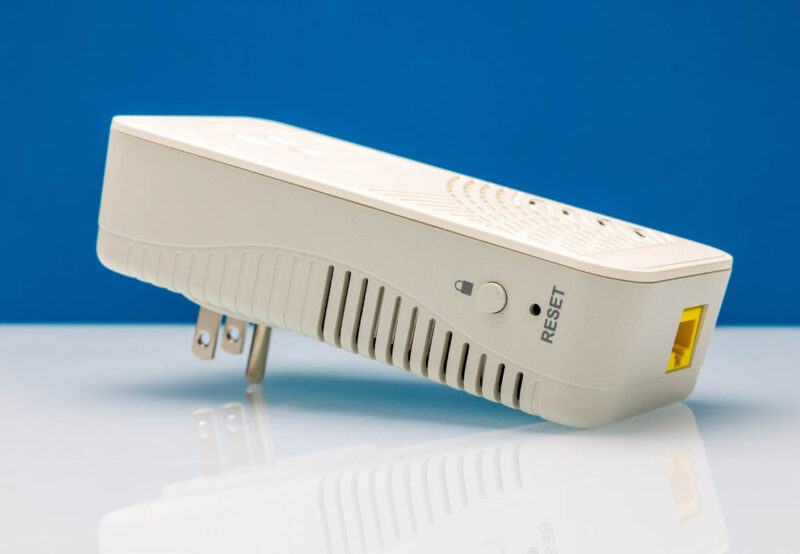 NexusLink GPL 2000PT G.hn 2000 Powerline Adapter Angle