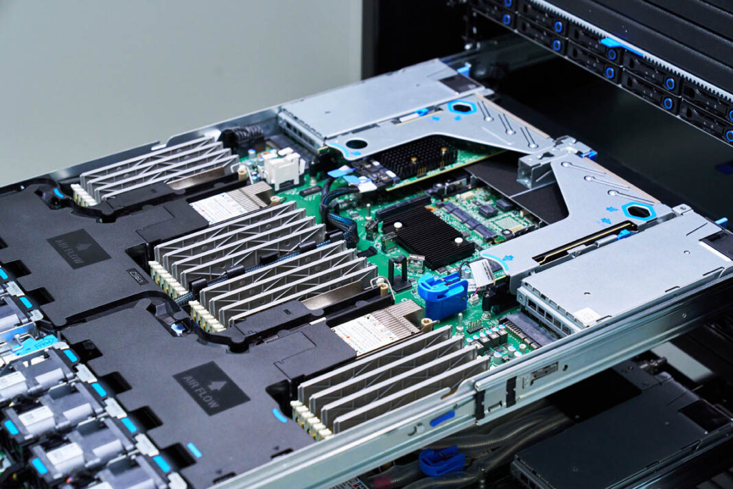 Quanta QCT QoolRack Liquid Cooling Intel Xeon Max Overview Page 2 of 3