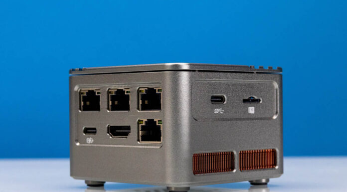 iKoolCore R1 Pro Review Mini PC with an Upgraded Cooling Solution IKoolCore R1 Pro Networking Side Angle