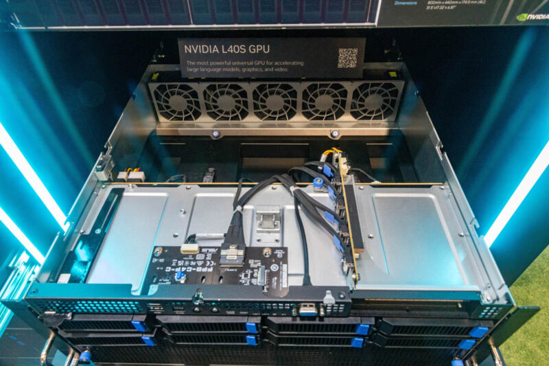 Servidor ASUS ESC8000 E11 4U PCIe 3 GPU