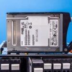 Broadcom Tri Mode 8x 2.5in Box Kioxia CM7 V 3.2TB