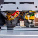 Broadcom Tri Mode 8x 2.5in Box PSU And Fan Break Out