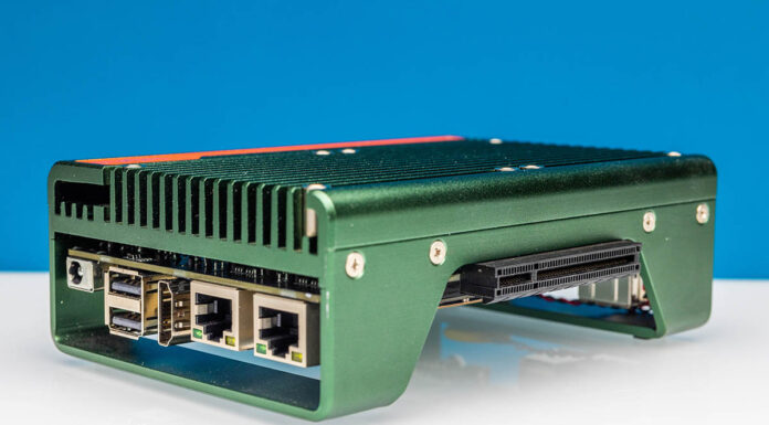 CWWK Crazy A Small 6W TDP CPU Homelab Super System CWWK Crazy Web Cover