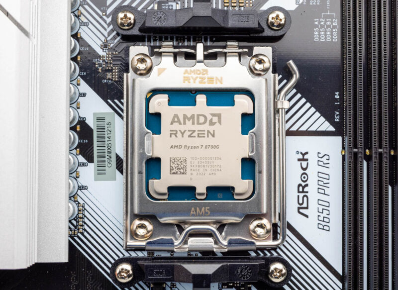 AMD Ryzen 7 8700G And Ryzen 9 7940HS Example Geekbench - ServeTheHome