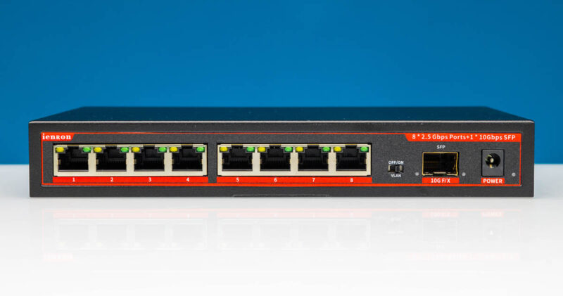 IenRon 8 Port 2.5GbE 1 Port 10GbE Switch Front
