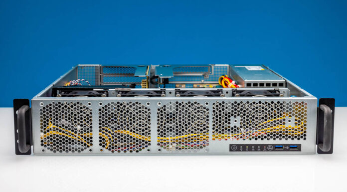 ASRock Rack 2U1G-B650 2U AMD Ryzen GPU Server Review ASRock Rack 2U1G B650 Front